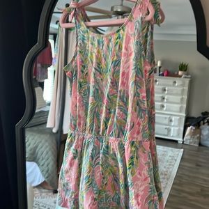 Lilly Pulitzer romper small 4/5?